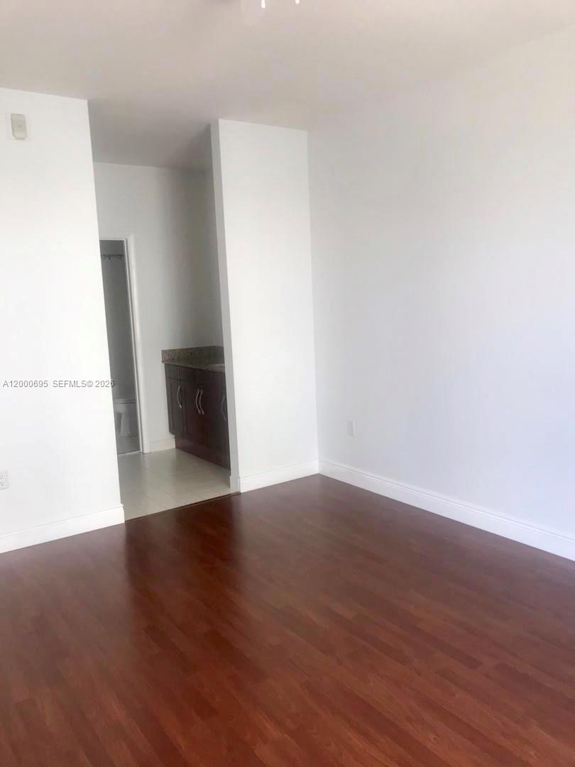 DOWNTOWN DADELAND CONDO N - Residential Lease