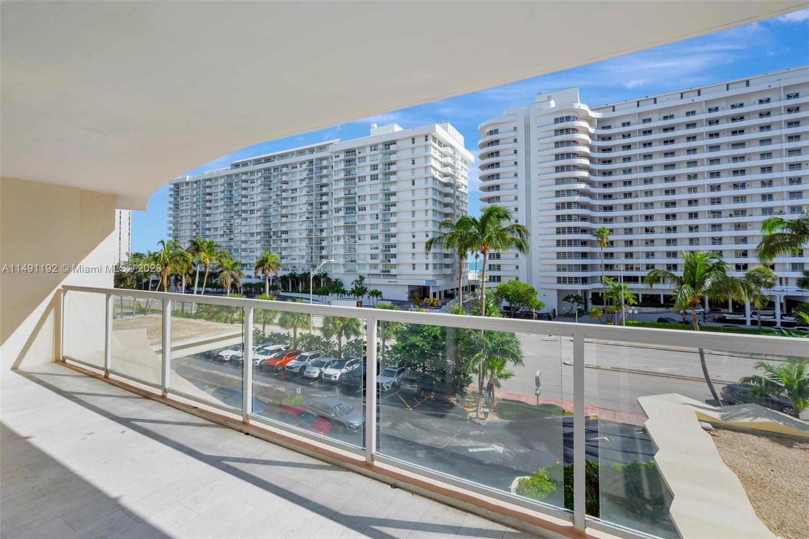 5600 CONDO - Residential
