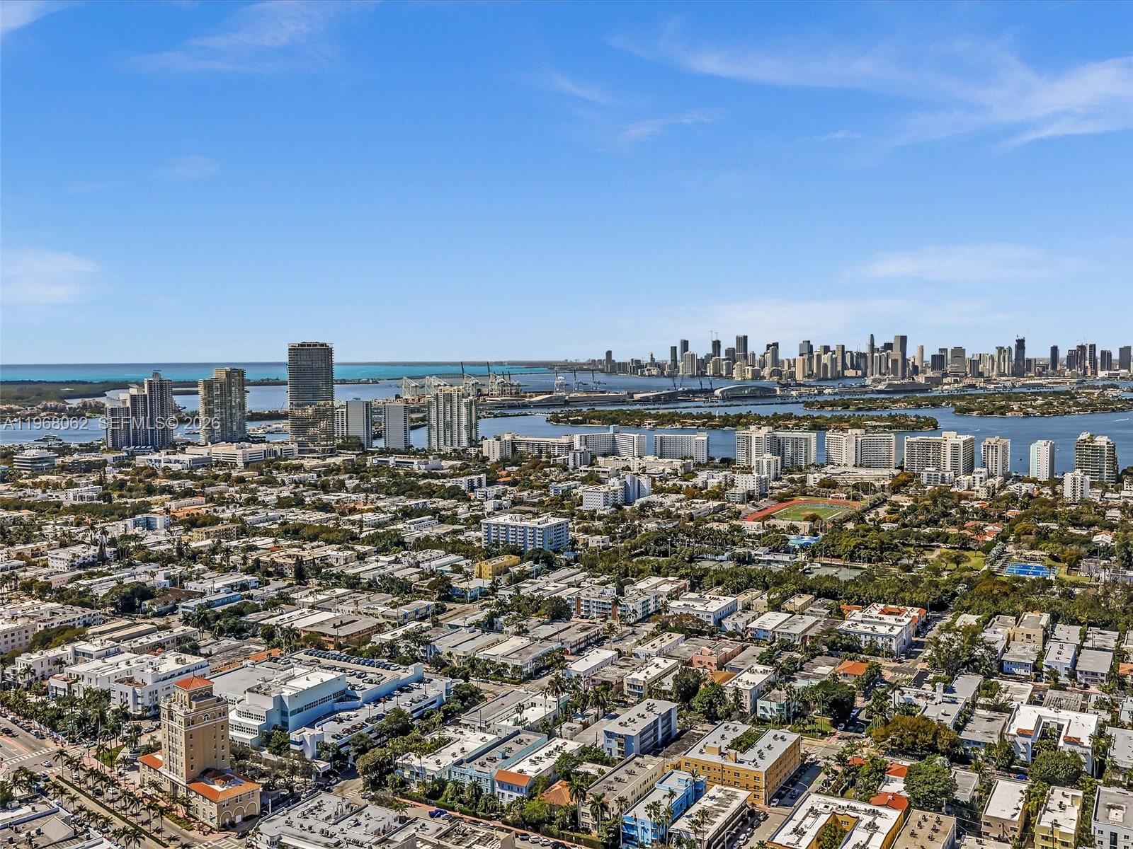 BAYLIS CONDO - Residential