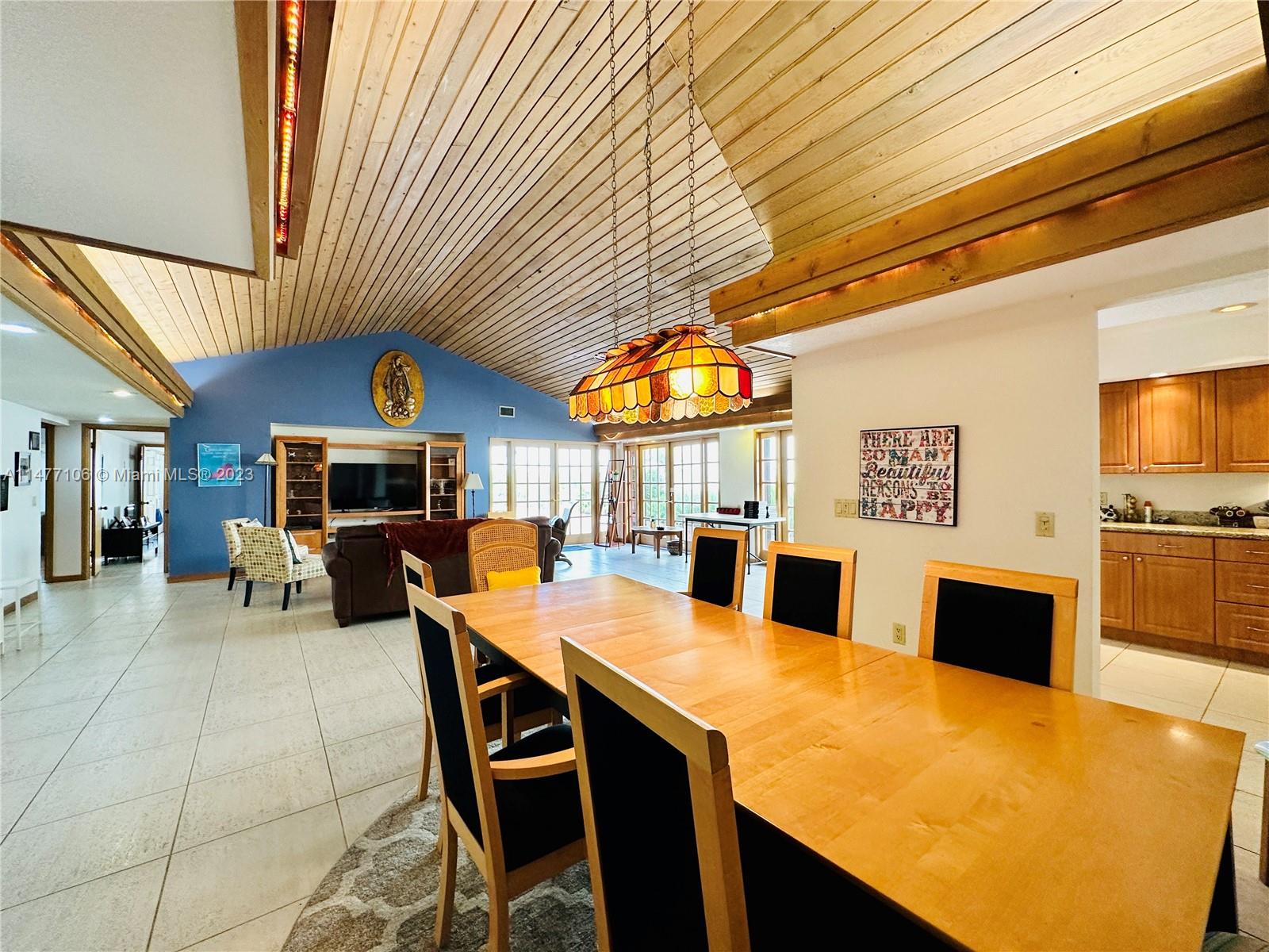 HIDDEN OAKS - Residential Lease