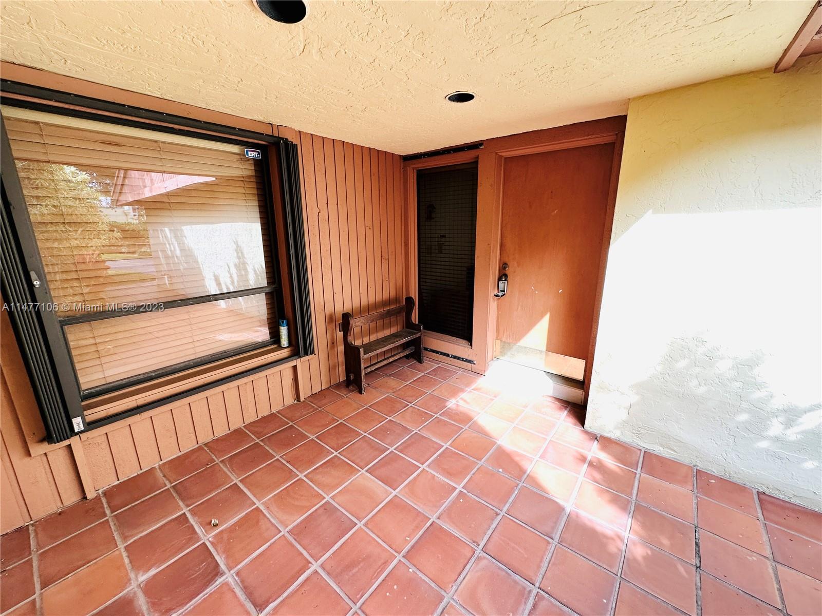 HIDDEN OAKS - Residential Lease