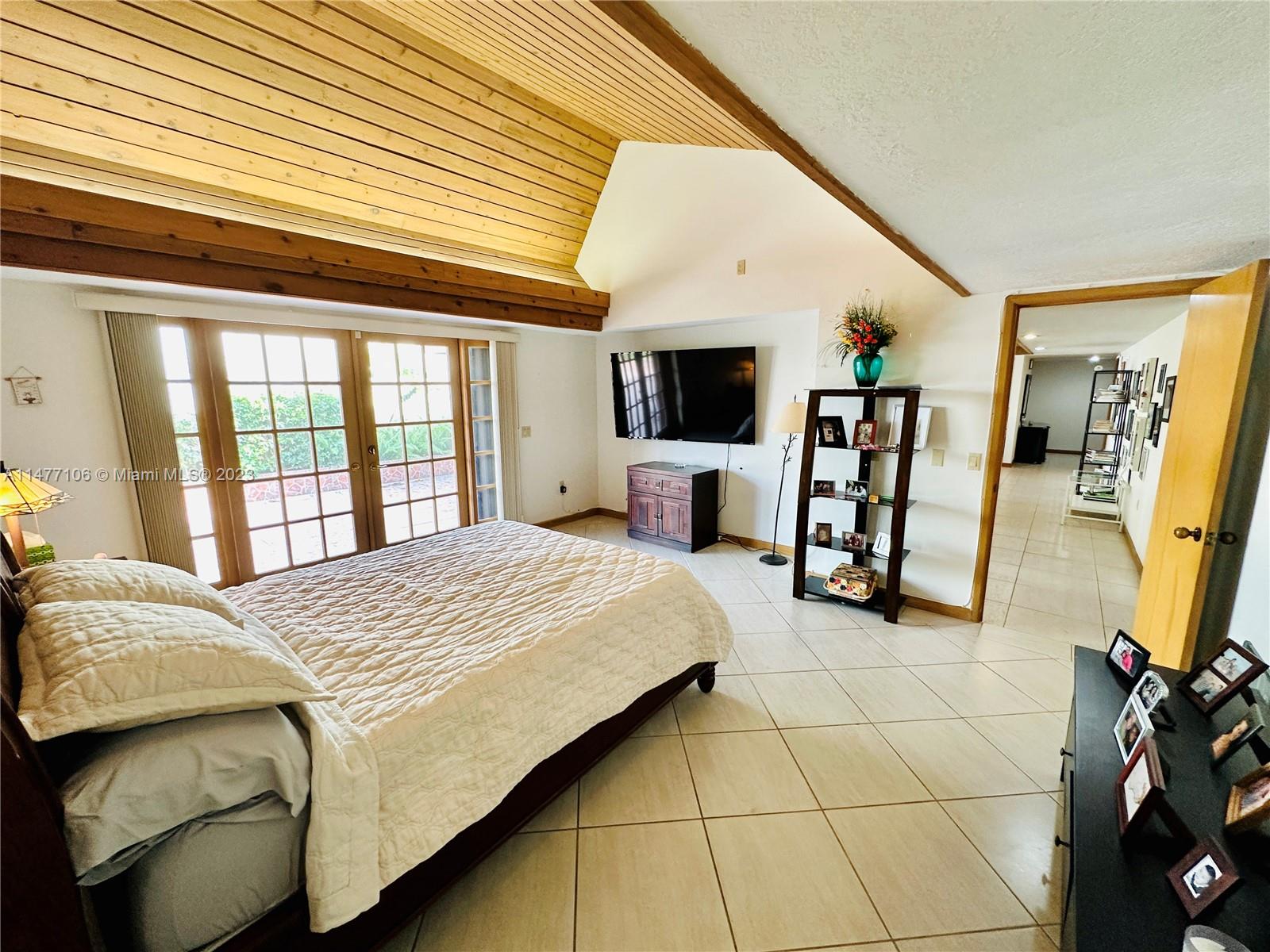 HIDDEN OAKS - Residential Lease