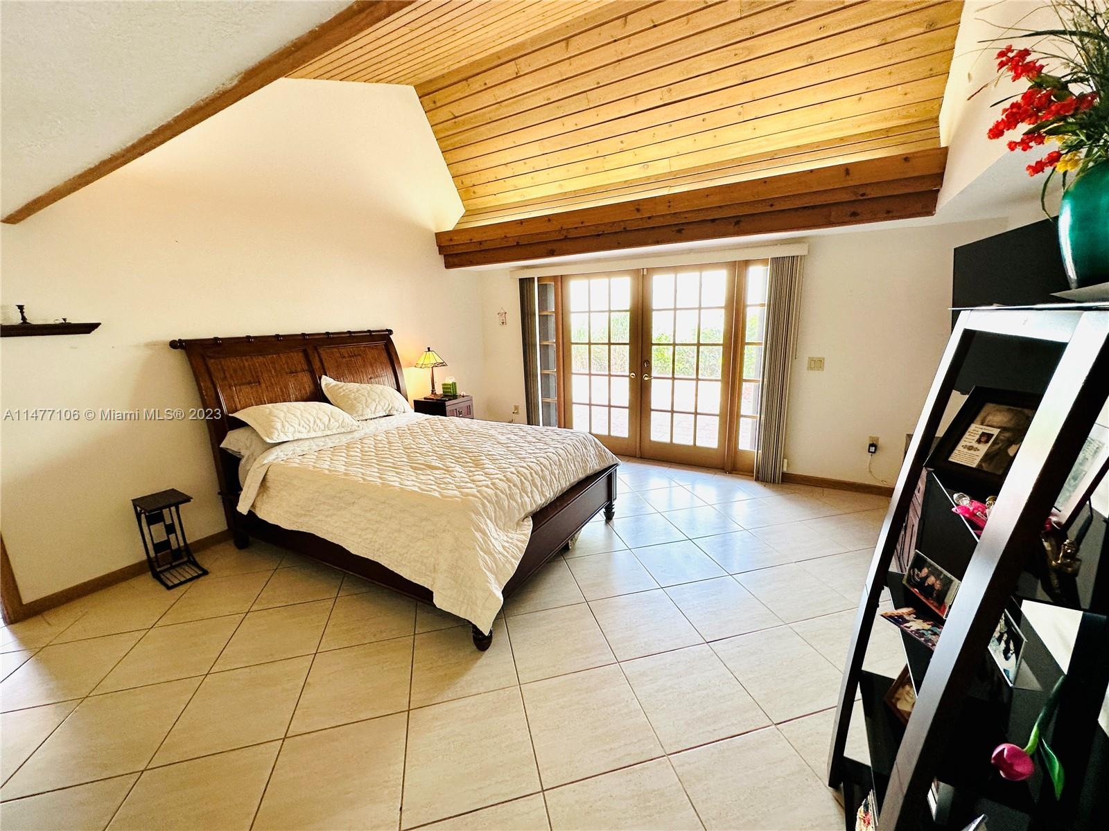 HIDDEN OAKS - Residential Lease