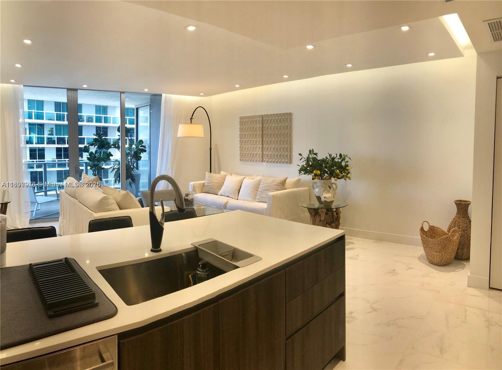 ARIA ON THE BAY CONDO - Residential Lease