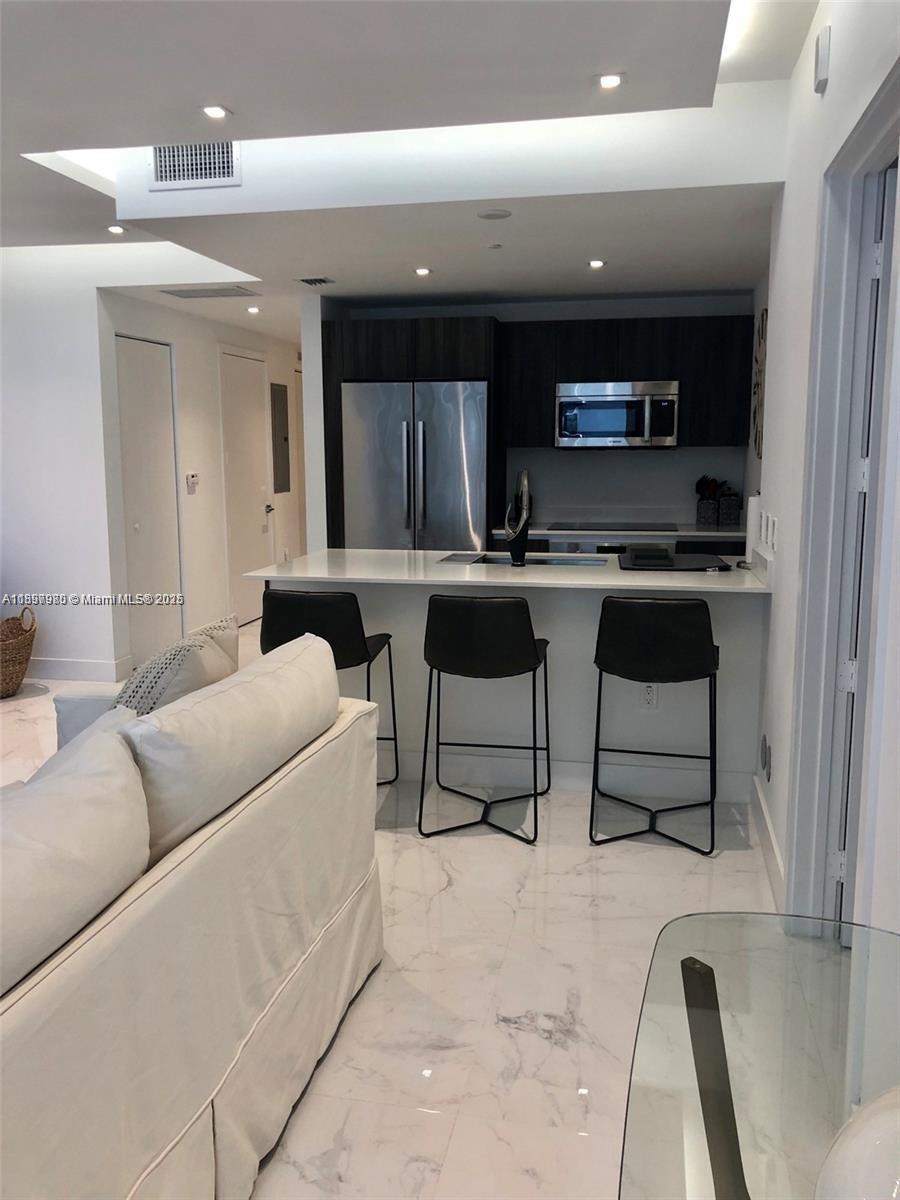 ARIA ON THE BAY CONDO - Residential Lease