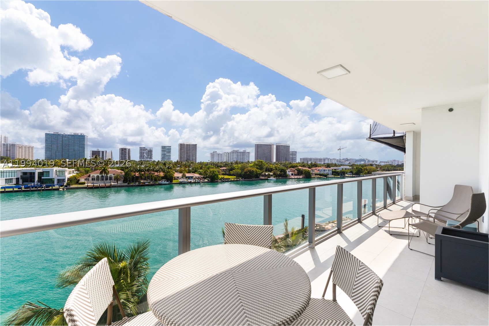 SERENO RESIDENCES CONDO - Residential