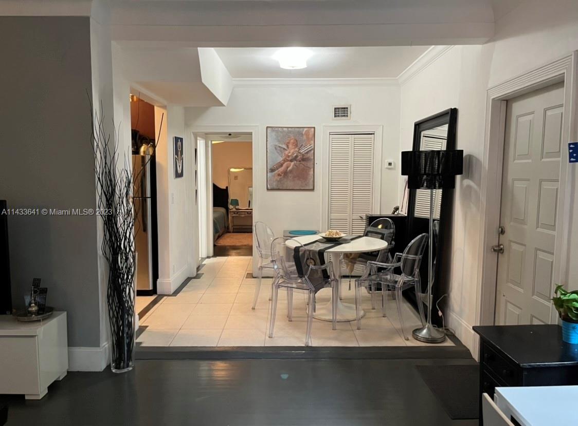 THE CASA BELLA CONDO ON S - Residential Lease