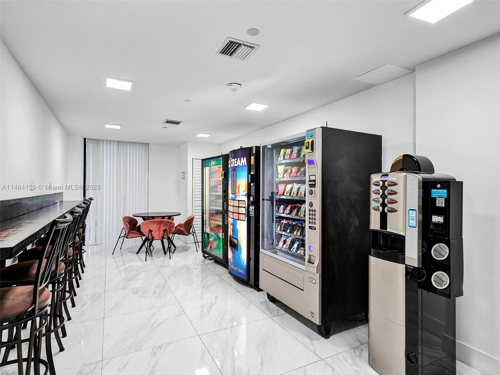 PARC CENTRAL AVENTURA EAS - Residential Lease