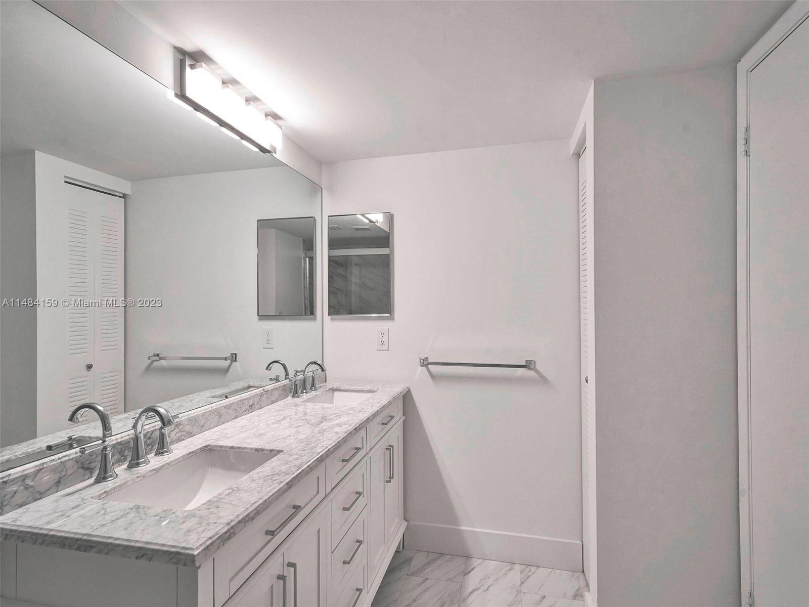 PARC CENTRAL AVENTURA EAS - Residential Lease