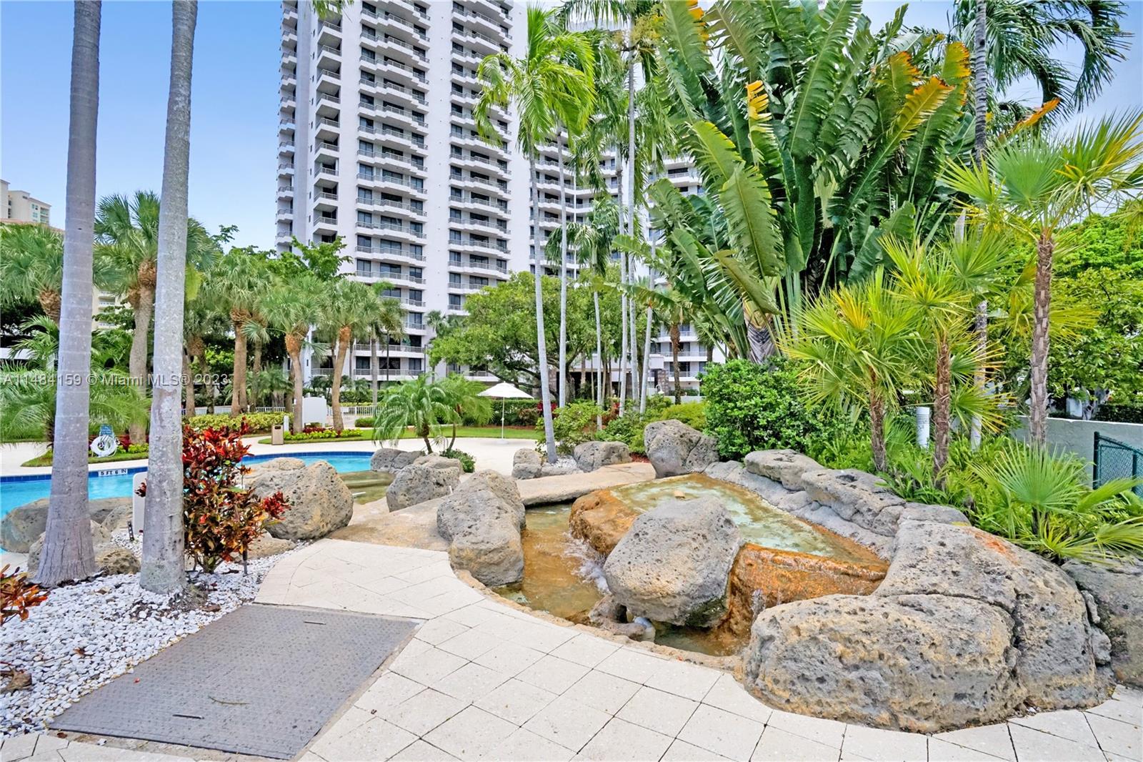 PARC CENTRAL AVENTURA EAS - Residential Lease