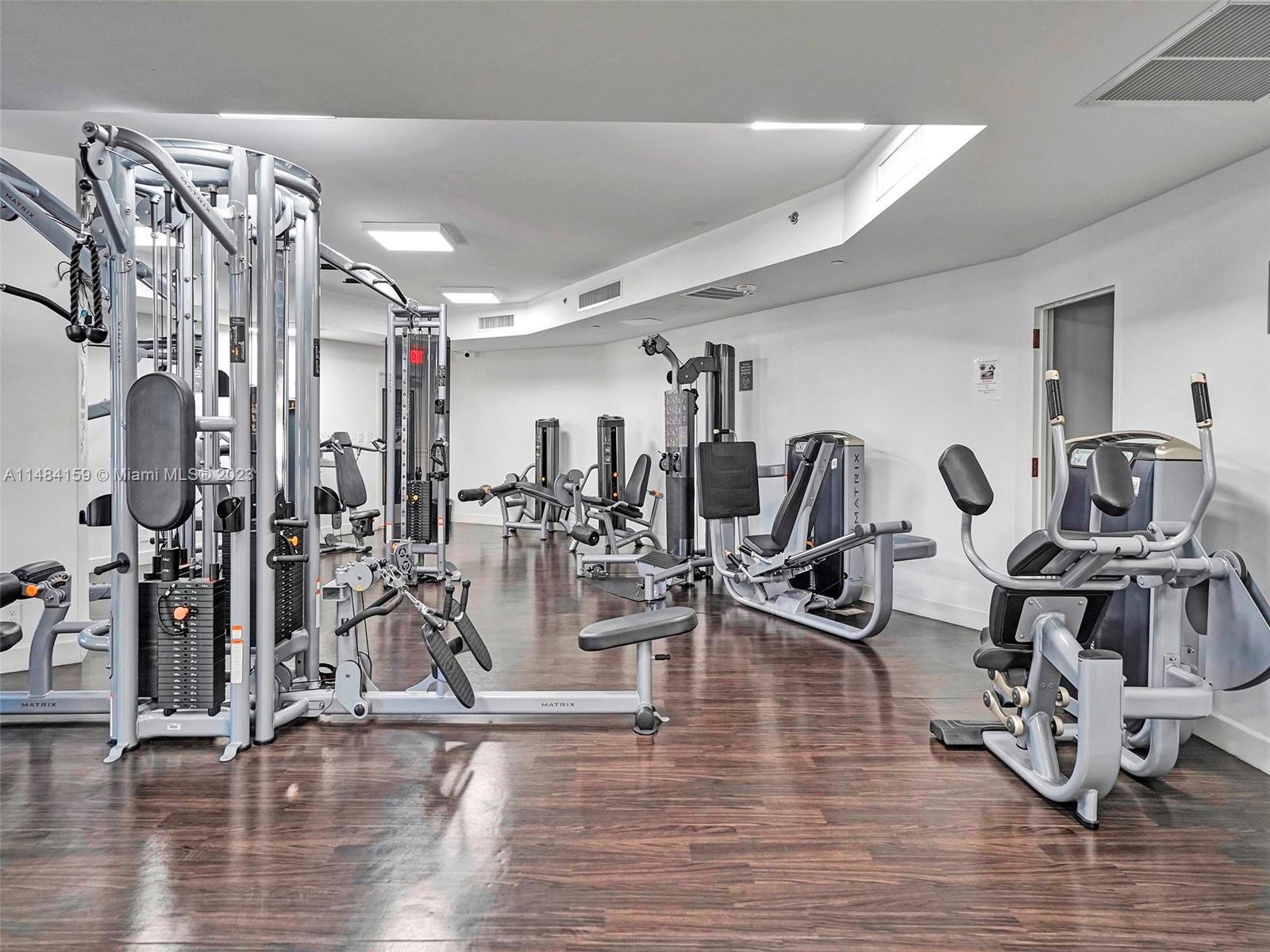 PARC CENTRAL AVENTURA EAS - Residential Lease