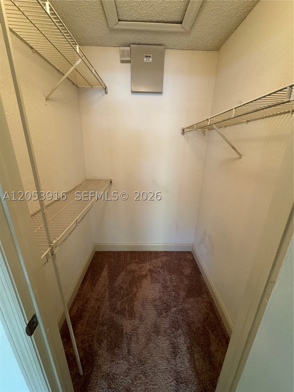 ISLES AT LAGO MAR CONDO - Residential Lease