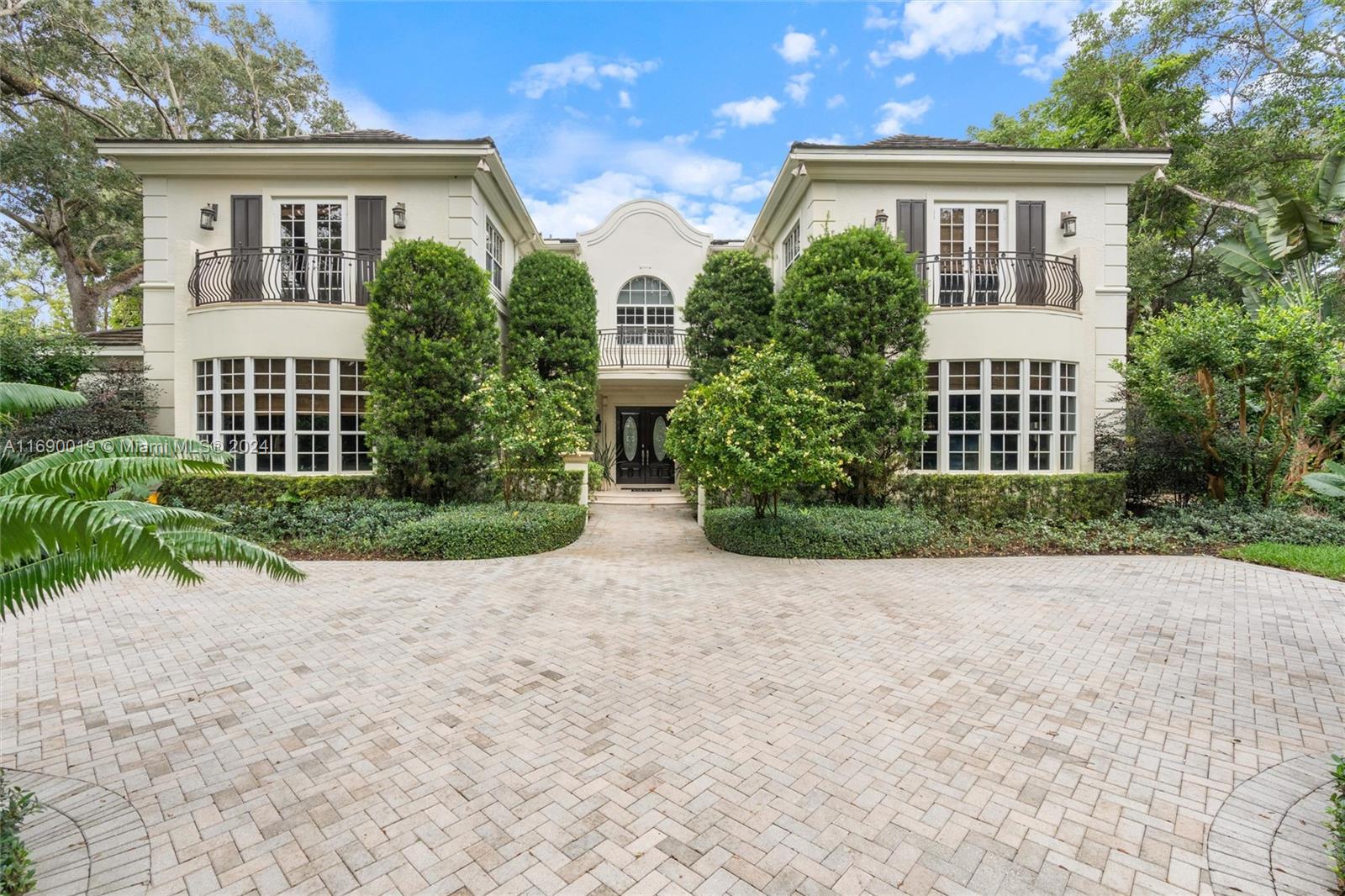 KERRWOOD OAKS - Residential