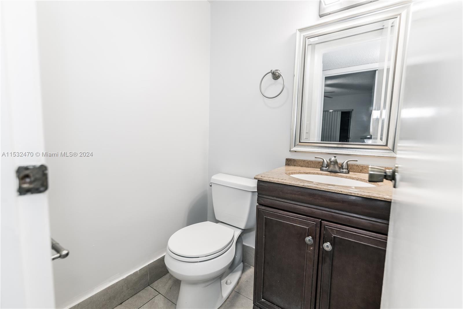 VILLAGE GREEN 4 CONDO - Residential Lease