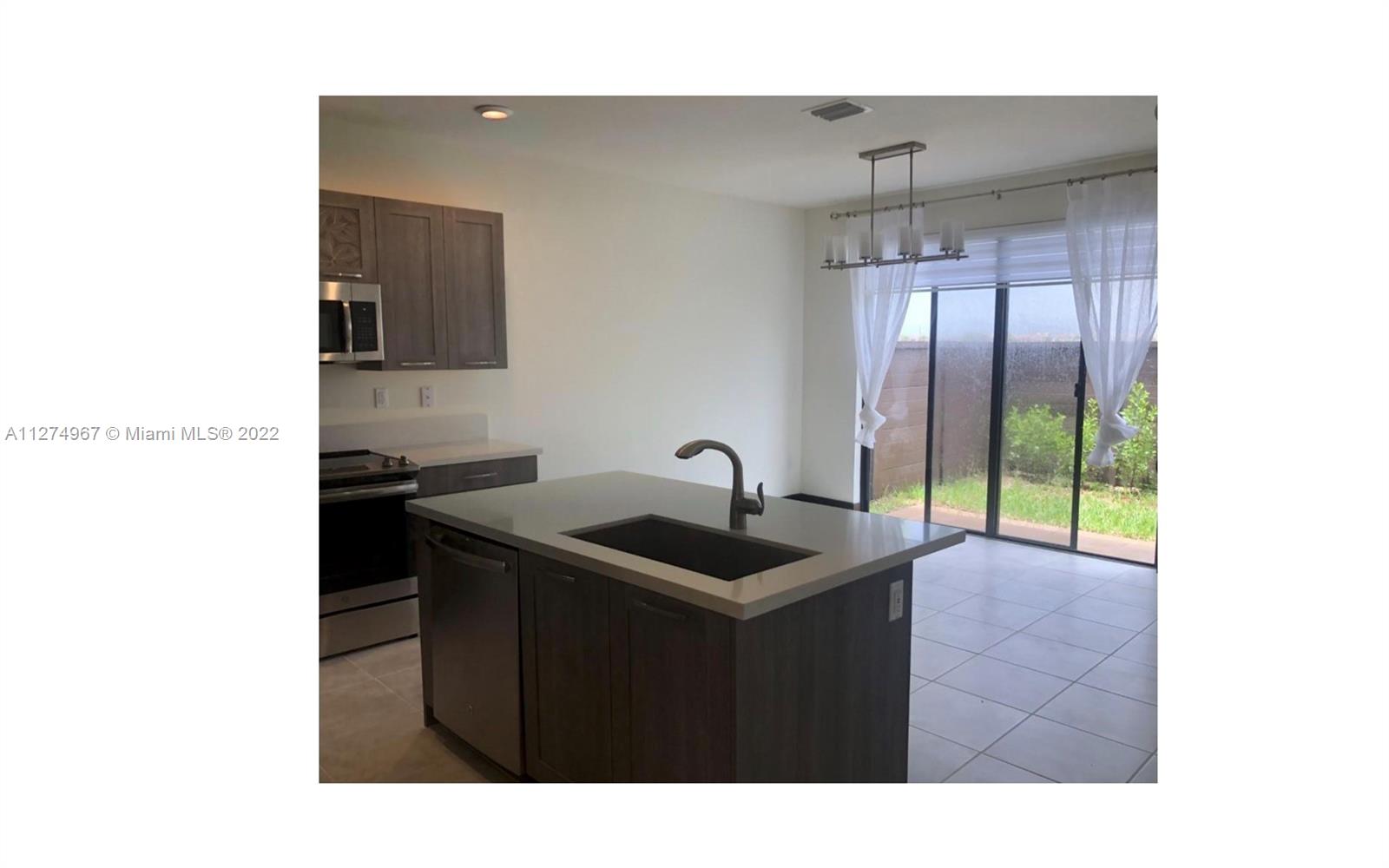 DUNNWOODY LAKE - Residential Lease