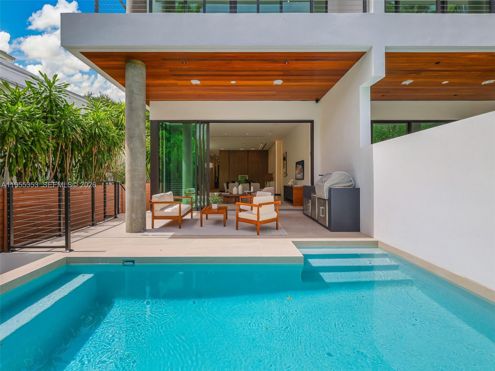 PALM TERRACE - Residential