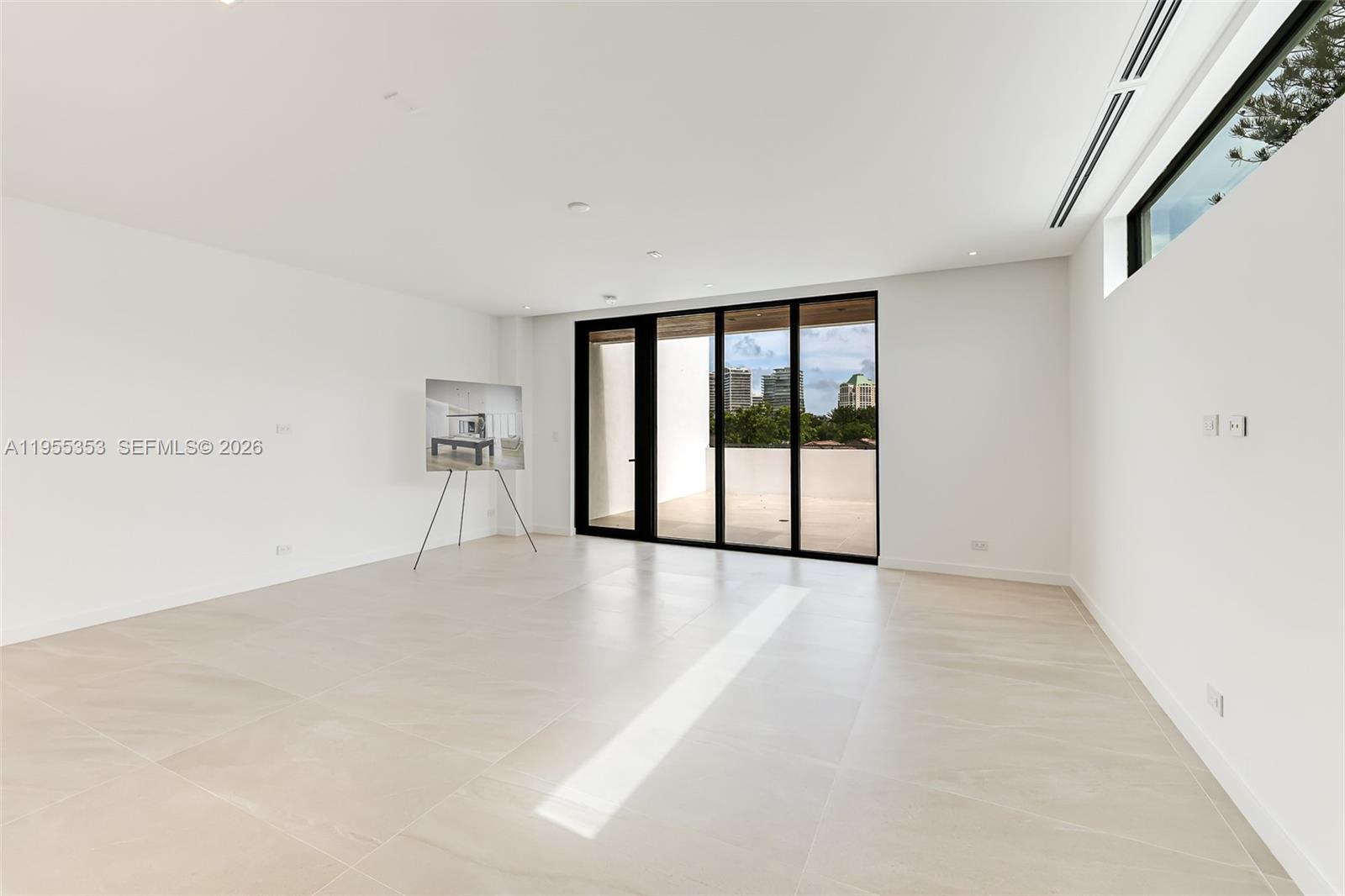 PALM TERRACE - Residential