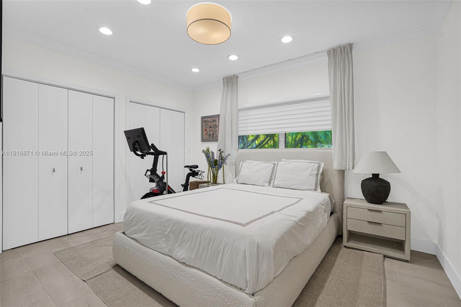 BAL HARBOUR RES SEC - Residential