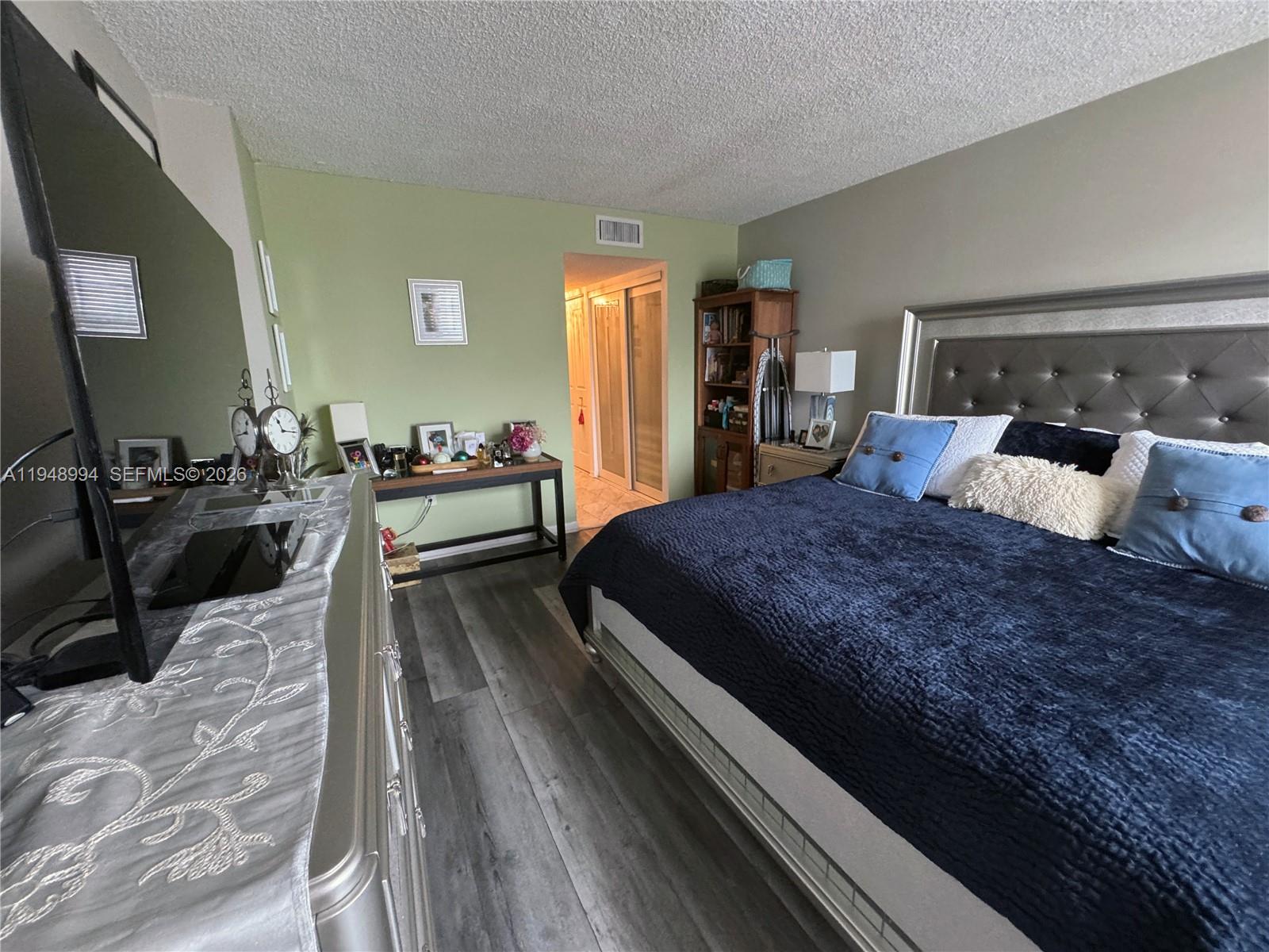 ADMIRALS PORT CONDO WEST - Residential