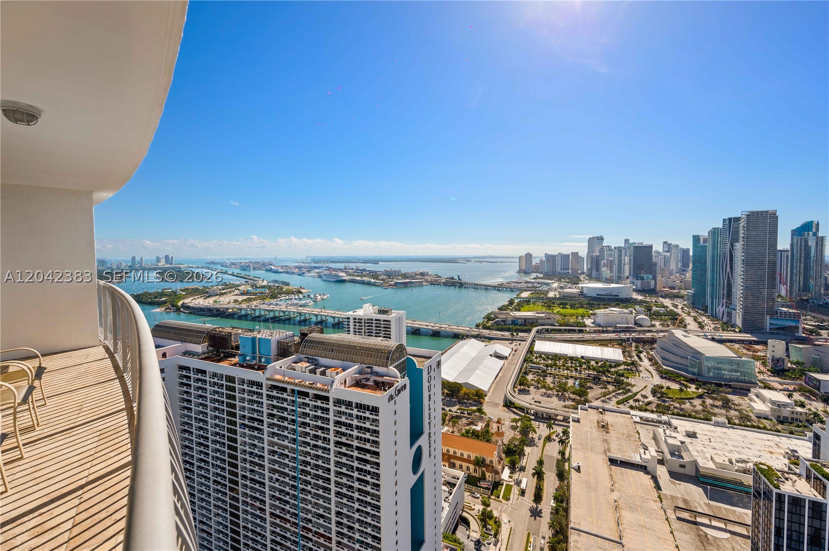 OPERA TOWER CONDO - Residential