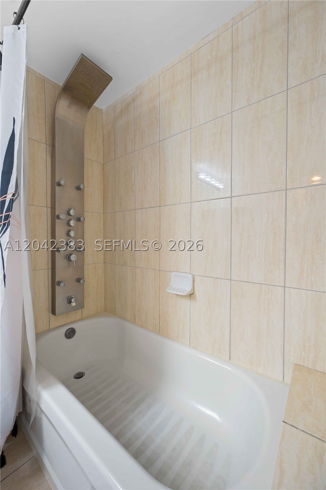 OPERA TOWER CONDO - Residential