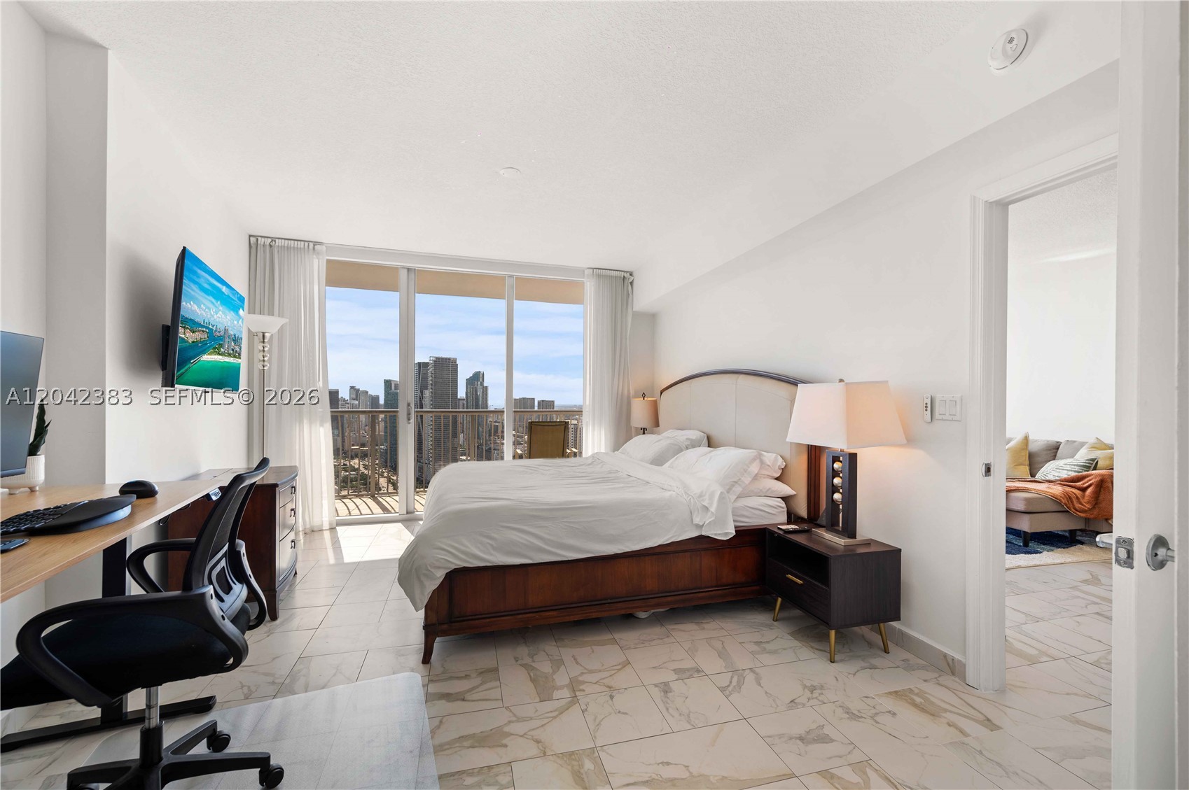 OPERA TOWER CONDO - Residential