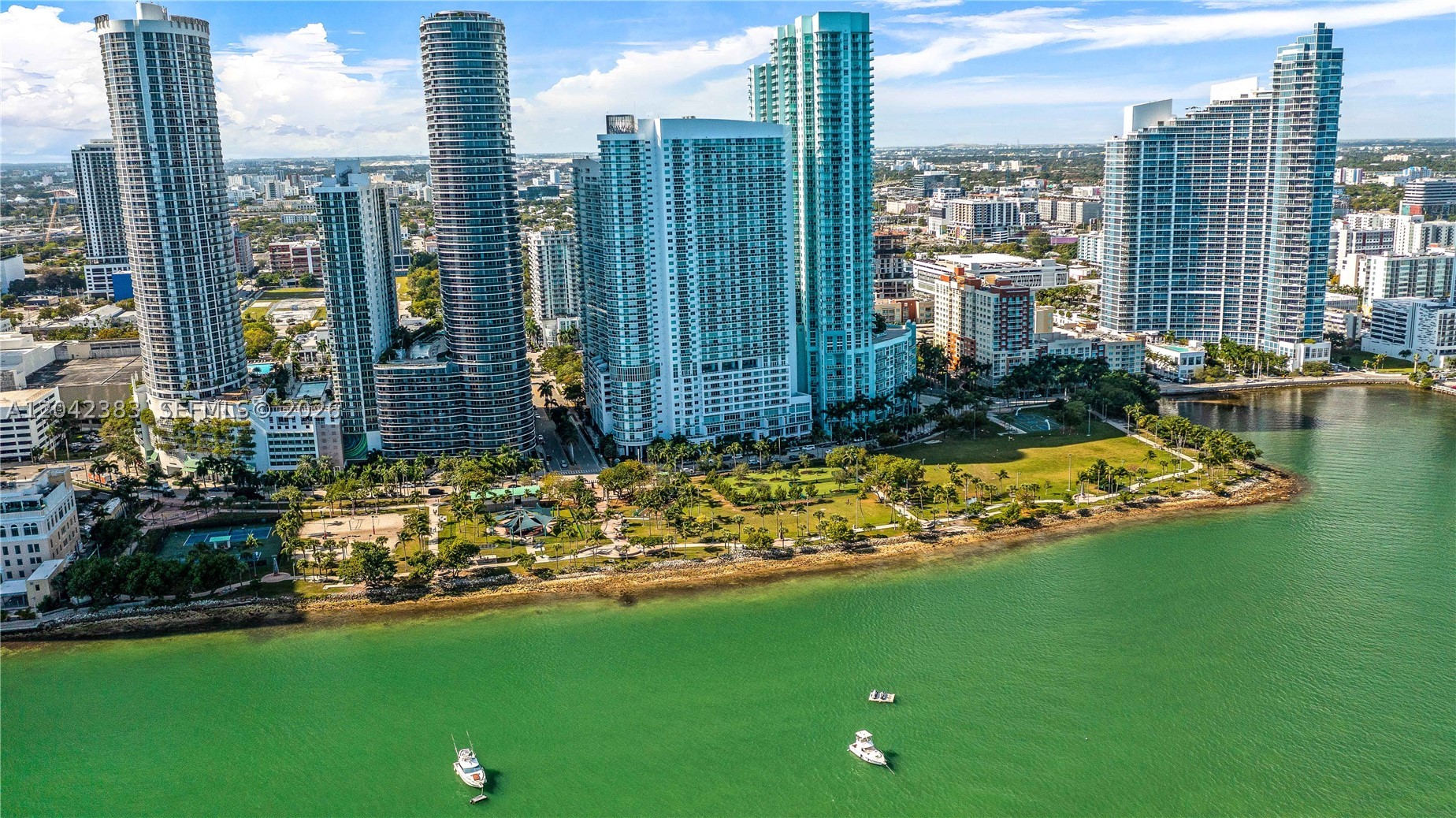 OPERA TOWER CONDO - Residential