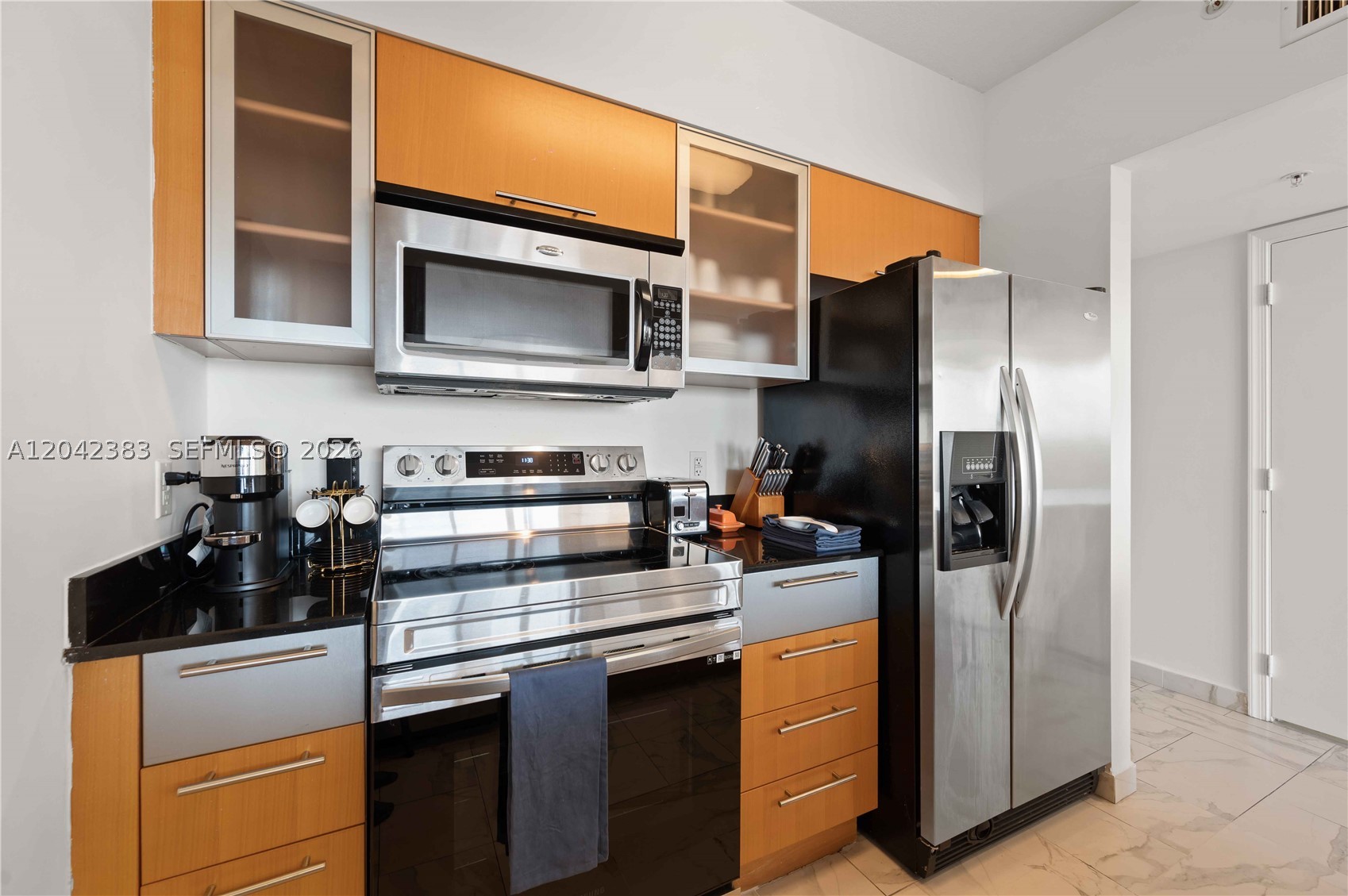 OPERA TOWER CONDO - Residential