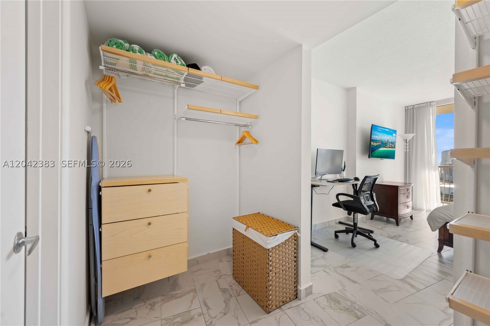 OPERA TOWER CONDO - Residential