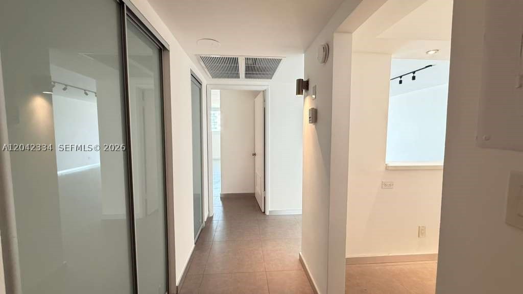 OCEANVIEW BUILDING B COND - Residential
