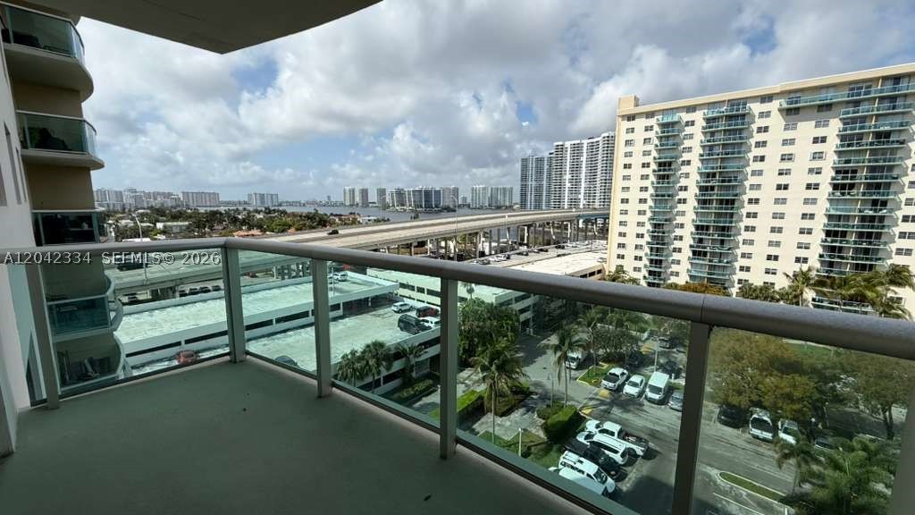 OCEANVIEW BUILDING B COND - Residential
