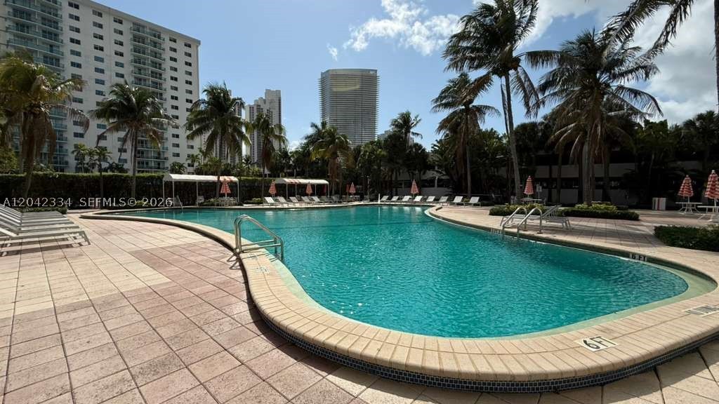OCEANVIEW BUILDING B COND - Residential