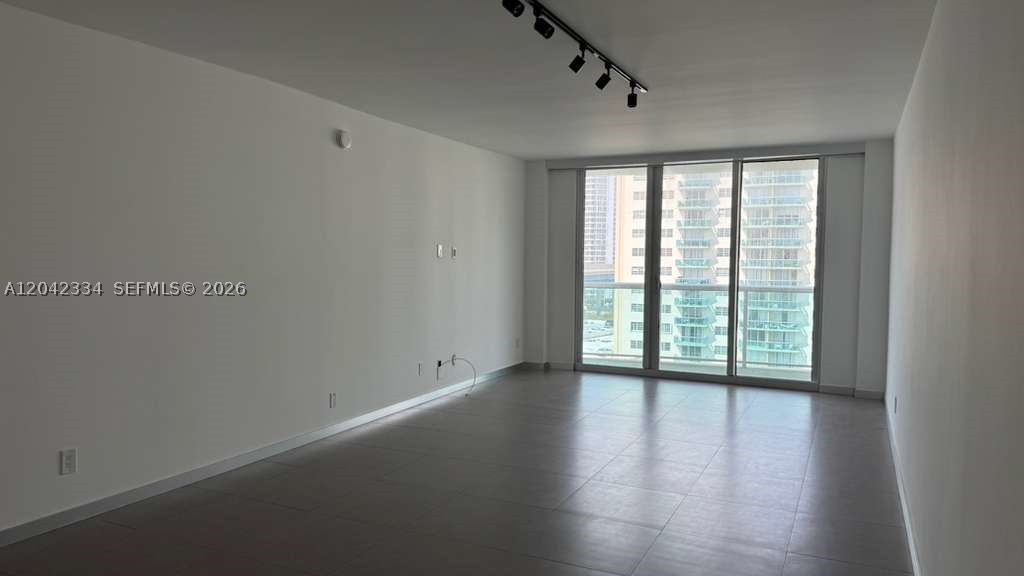OCEANVIEW BUILDING B COND - Residential