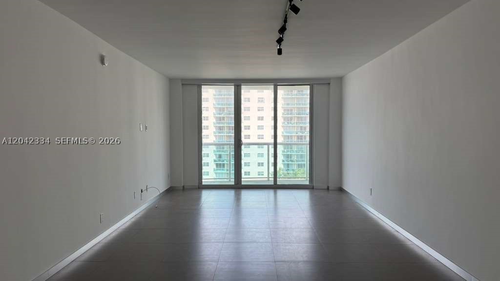 OCEANVIEW BUILDING B COND - Residential