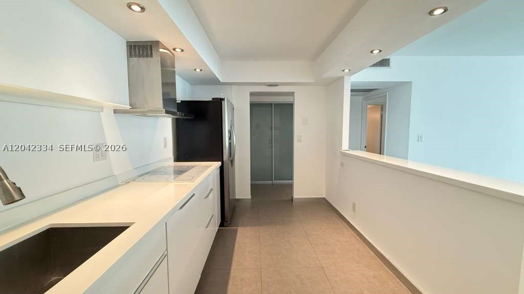OCEANVIEW BUILDING B COND - Residential