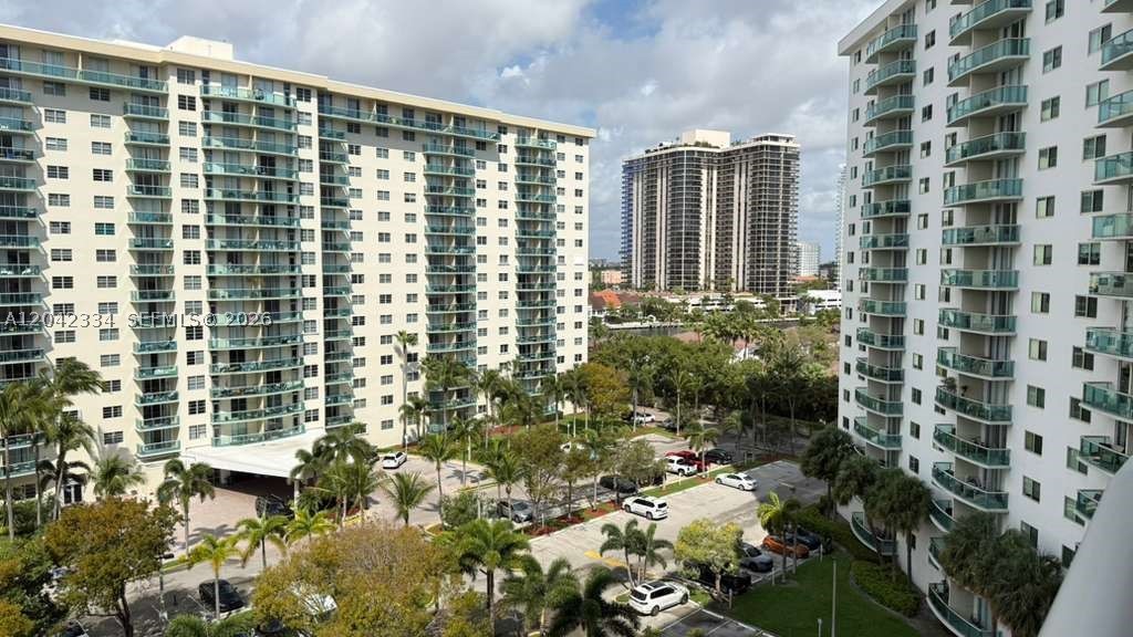 OCEANVIEW BUILDING B COND - Residential