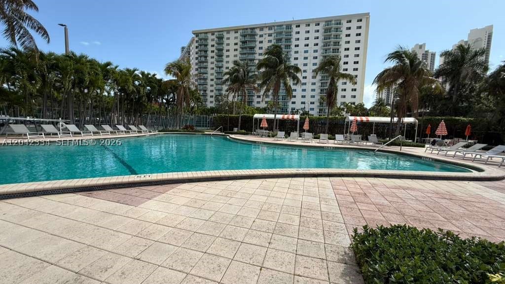 OCEANVIEW BUILDING B COND - Residential