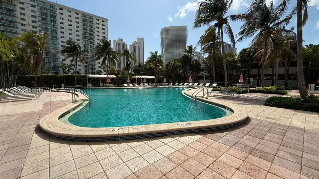 OCEANVIEW BUILDING B COND - Residential