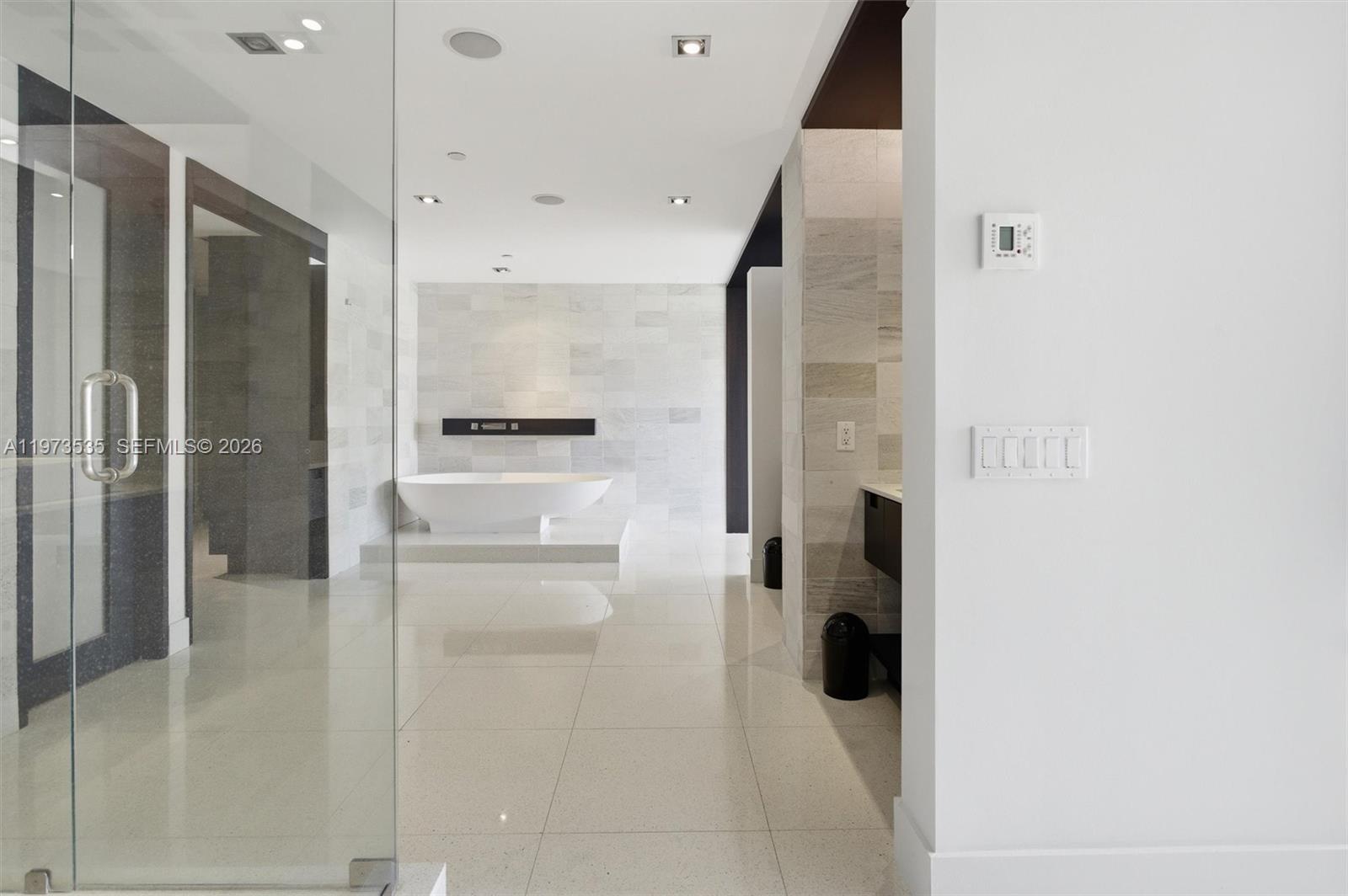 THE NETHERLAND CONDO - Residential