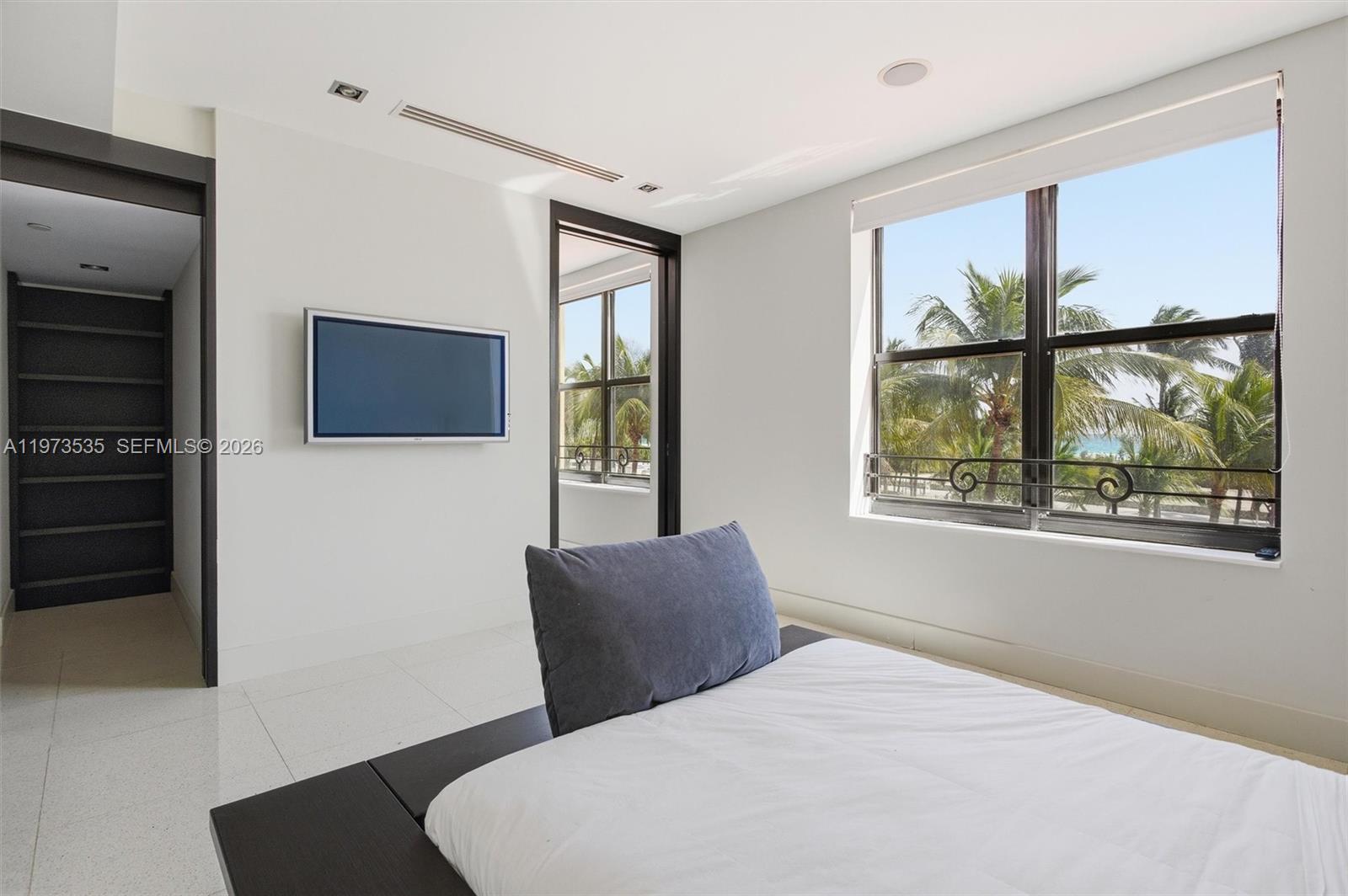 THE NETHERLAND CONDO - Residential