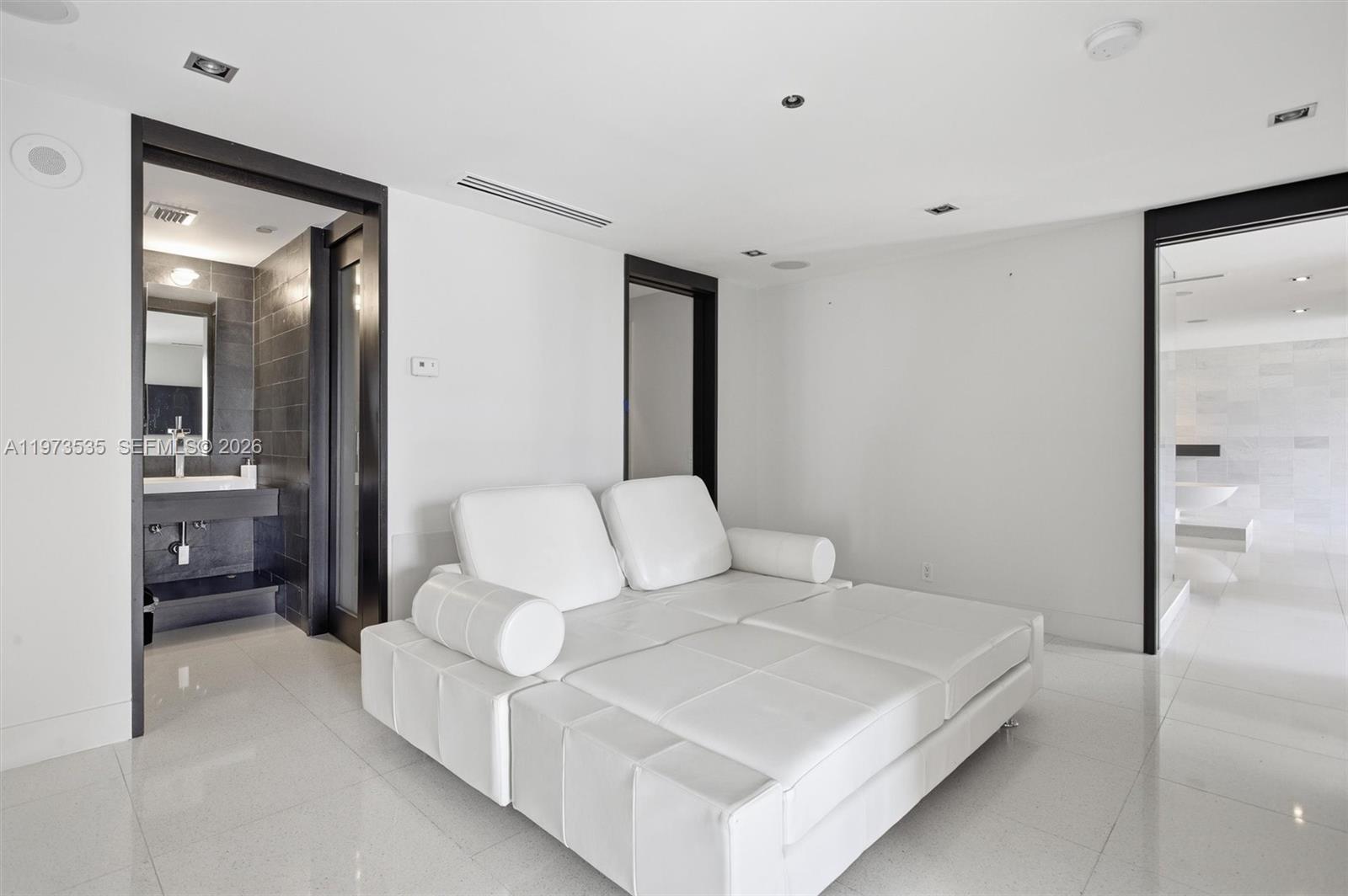THE NETHERLAND CONDO - Residential