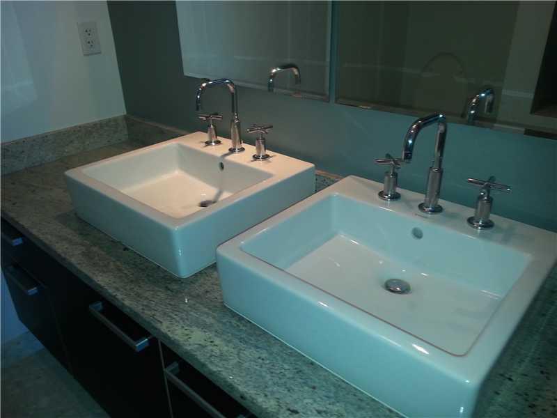 LATITUDE ON THE RIVER - Residential Lease