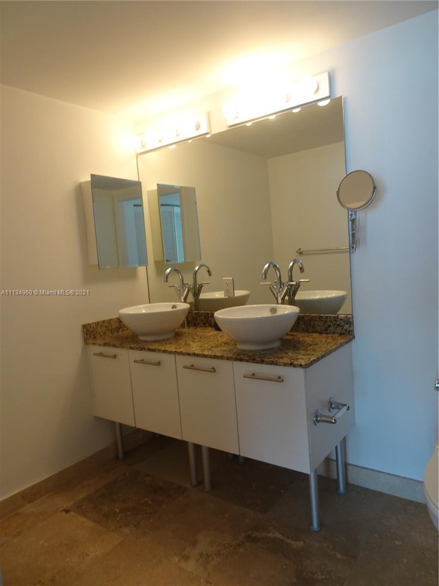 Brickell On The River - Residential Lease