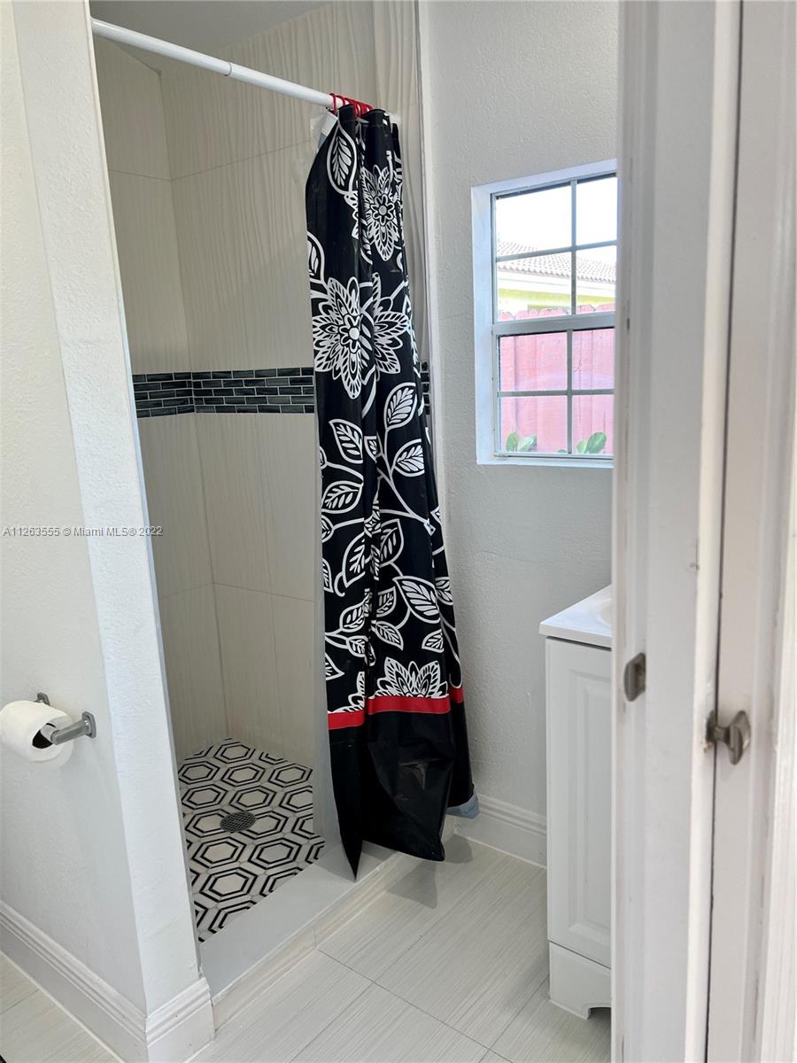 MANGUS SUB SEC 2 - Residential Lease