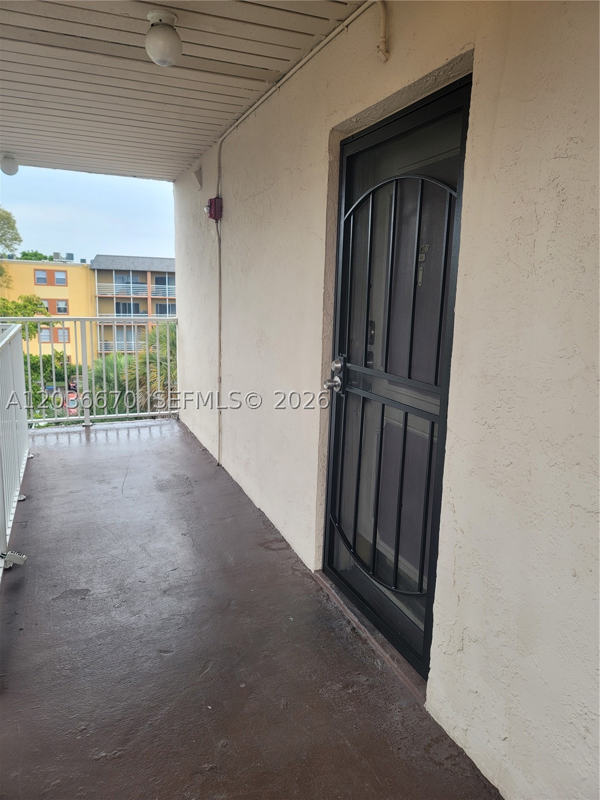 BROOKFIELD SQUARE CONDO - Residential Lease