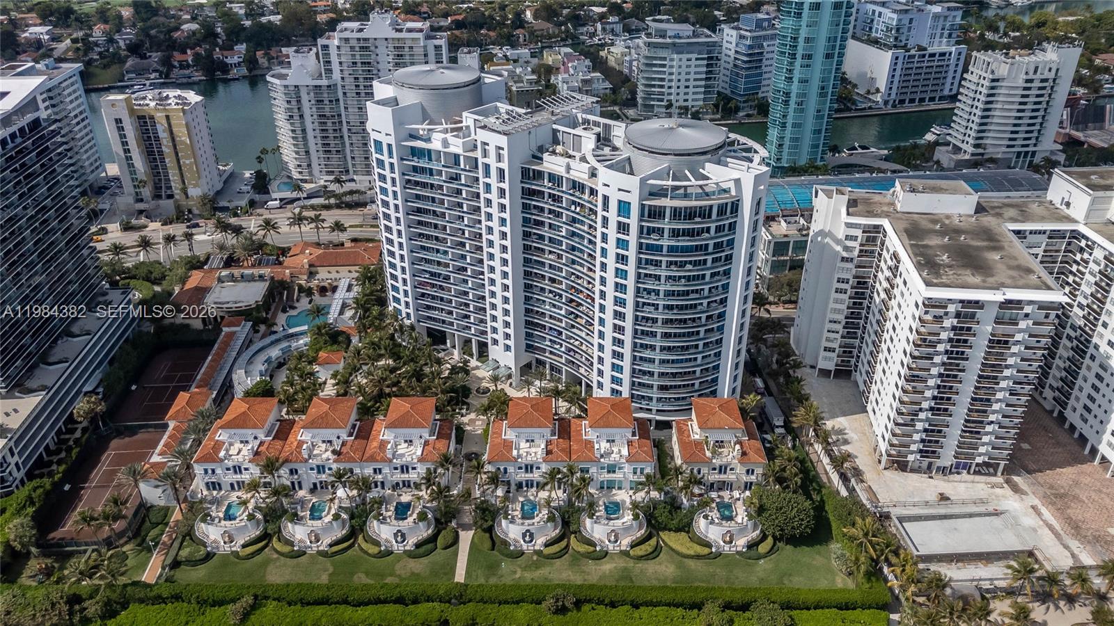 RESIDENCES - THE BATH CLUB - Residential
