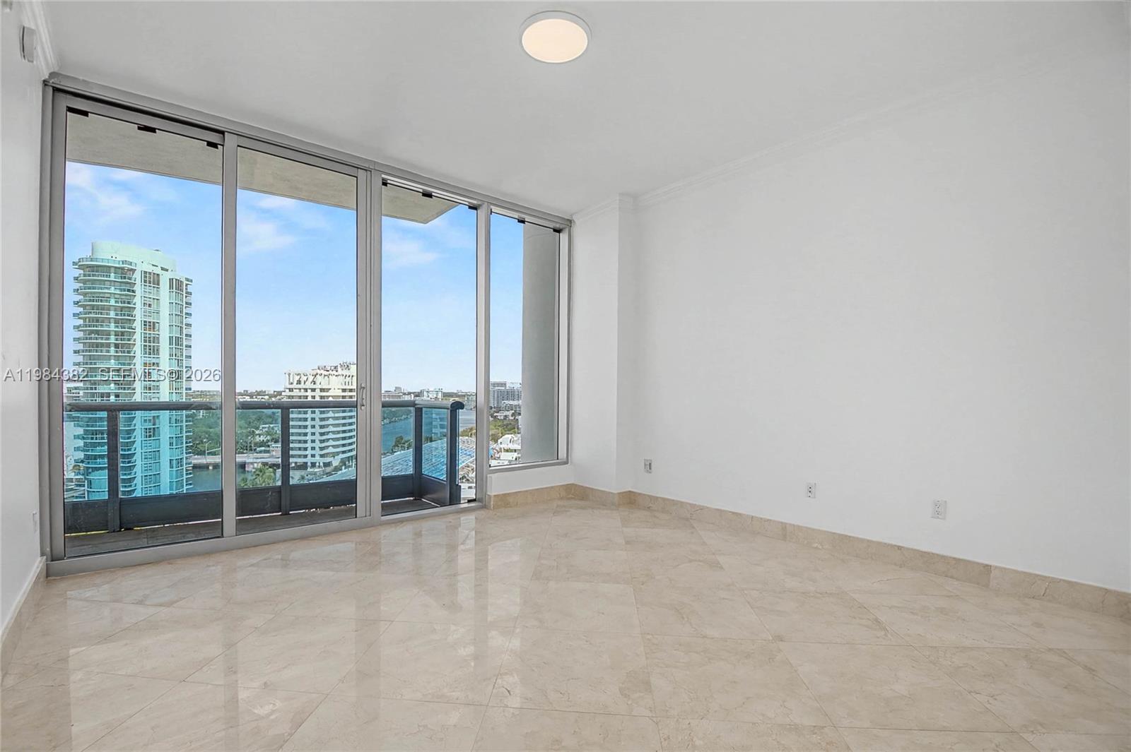 RESIDENCES - THE BATH CLUB - Residential