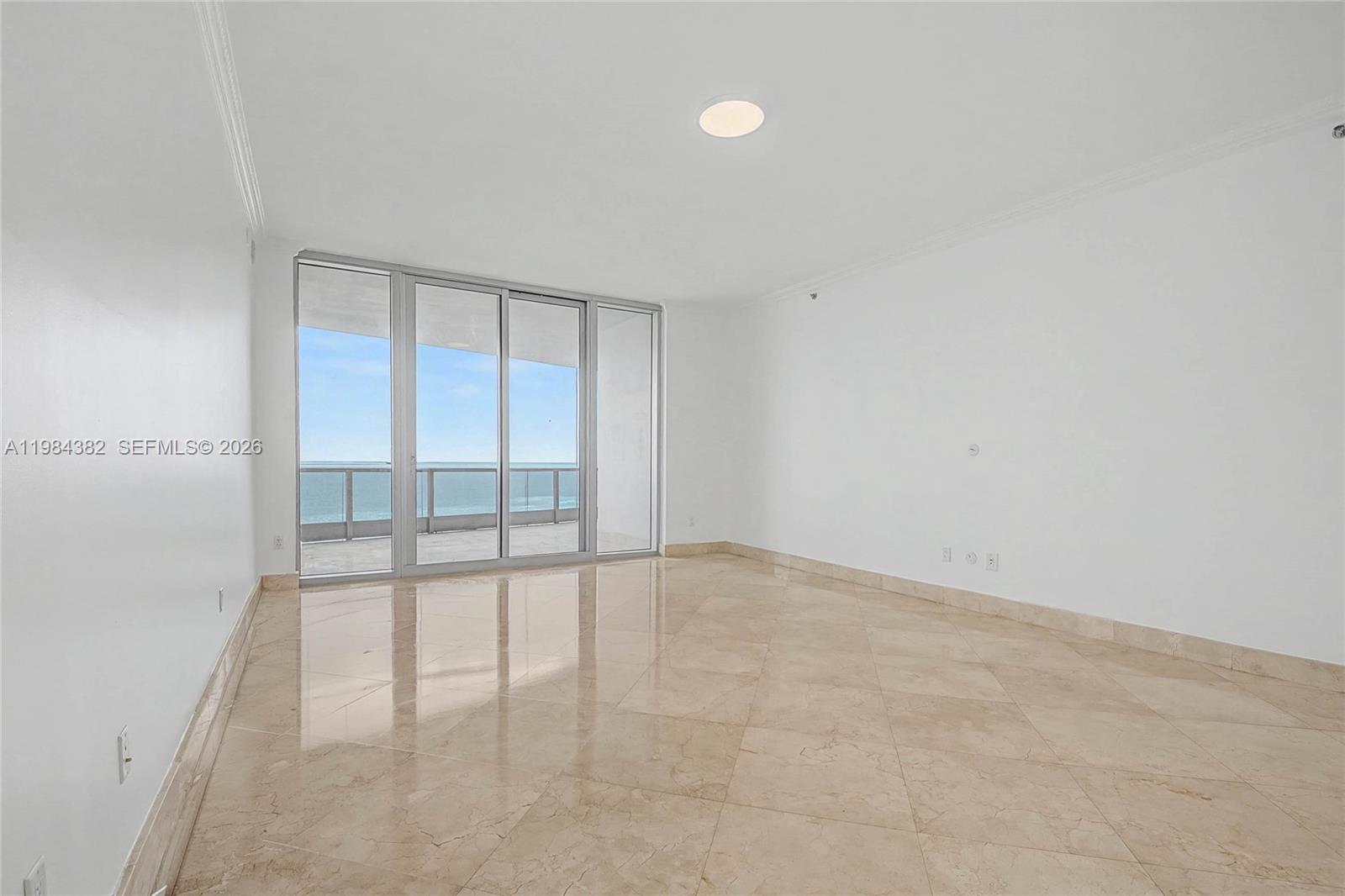 RESIDENCES - THE BATH CLUB - Residential