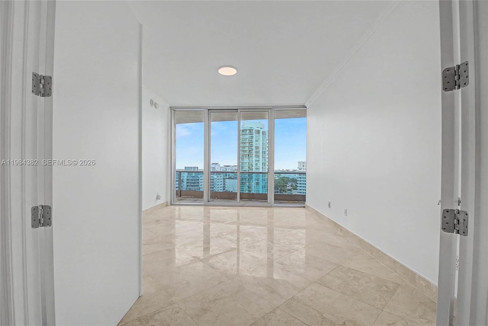 RESIDENCES - THE BATH CLUB - Residential