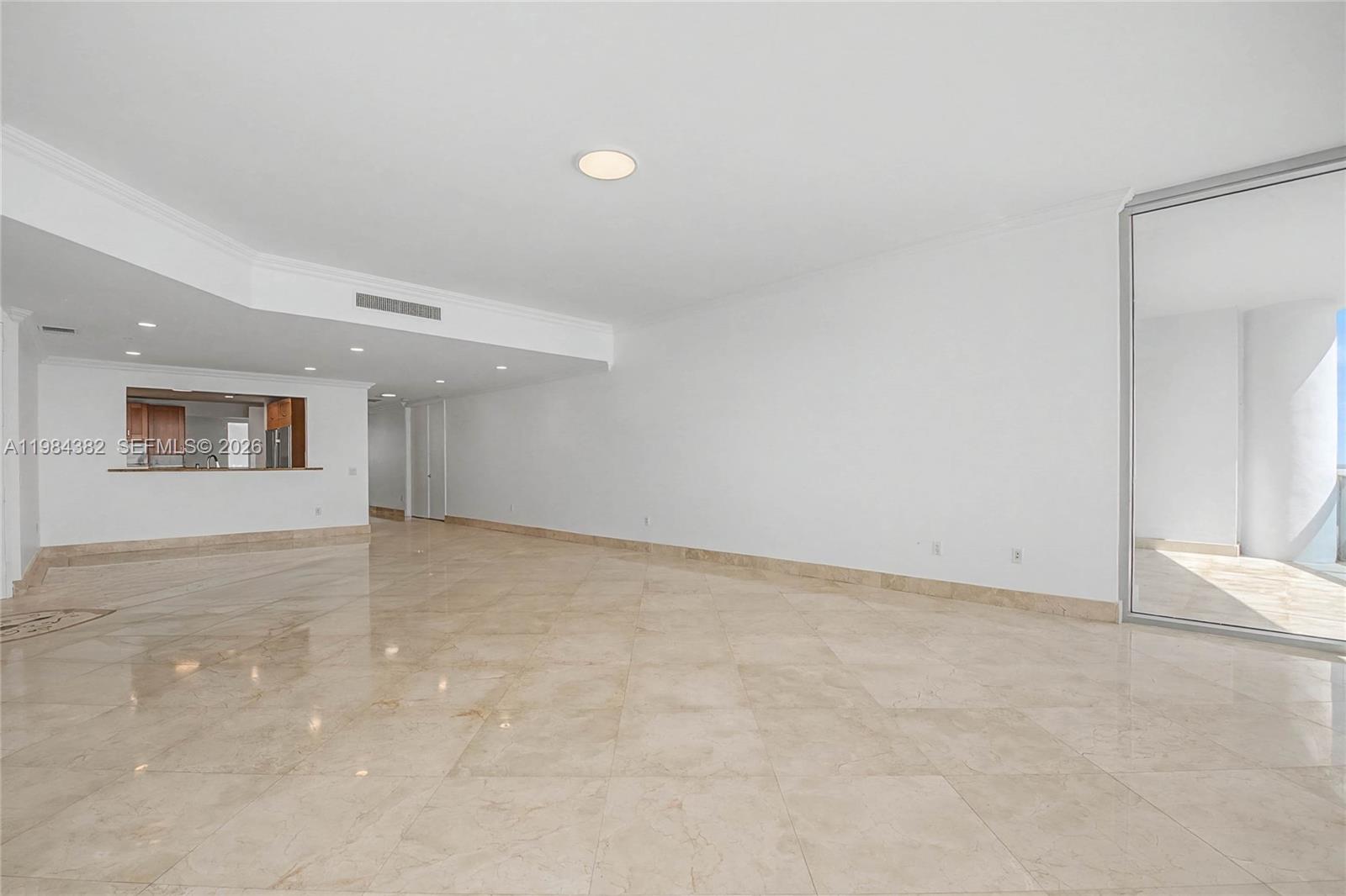 RESIDENCES - THE BATH CLUB - Residential